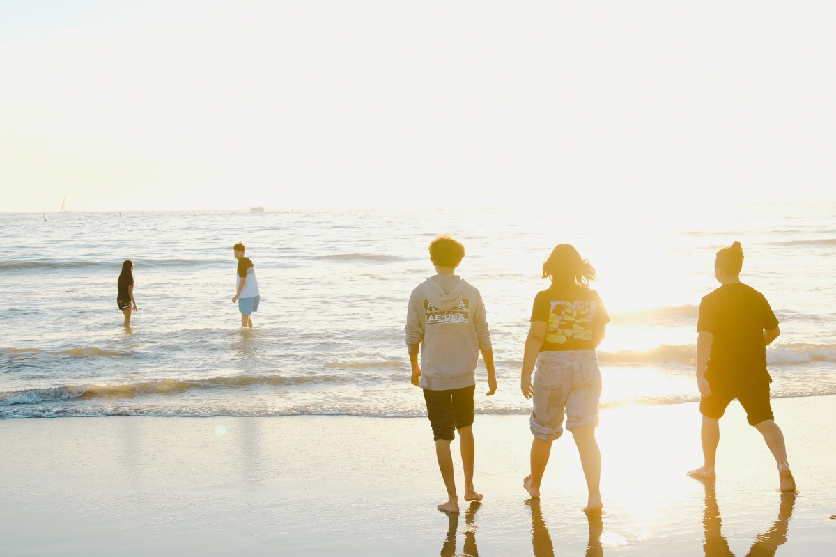 Zaposleni koriste produženi praznični vikend dok kompanije planiraju poslovanje